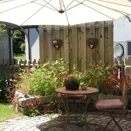 Sweet Apartment Hallerndorf